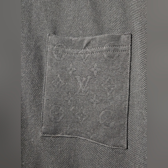 Pique Cotton T-Shirt Signature 3D Print Monogram Pocket/ Back T-Shirt NWT LARGE - Picture 3 of 5